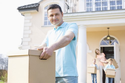 Temporary storage support for moving, renovations, and extra household space