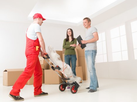Family using East Finchley storage for household items